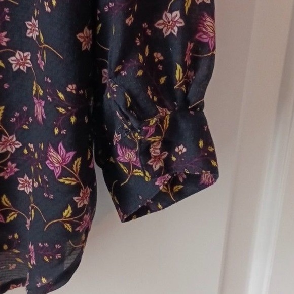 Jessica Simpson Blouse - Picture 7 of 9